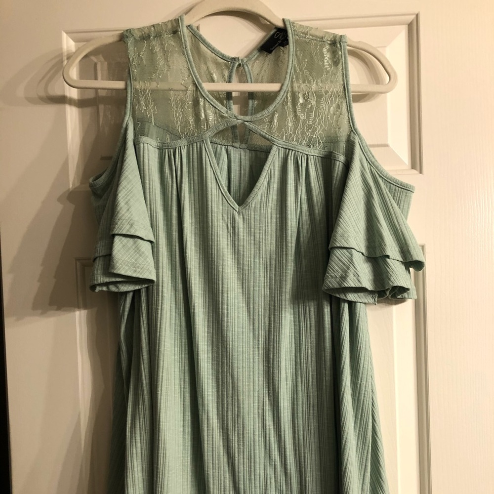 Suzanne Betro 2 X top, only worn 1 time!